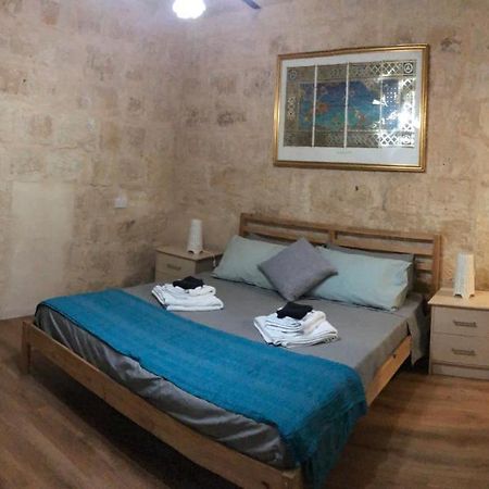 Floriana Cosy Townhouse Apartment Exterior foto